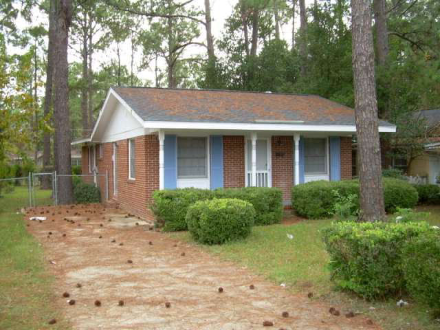 906 Holloway Avenue, Albany, GA 31701